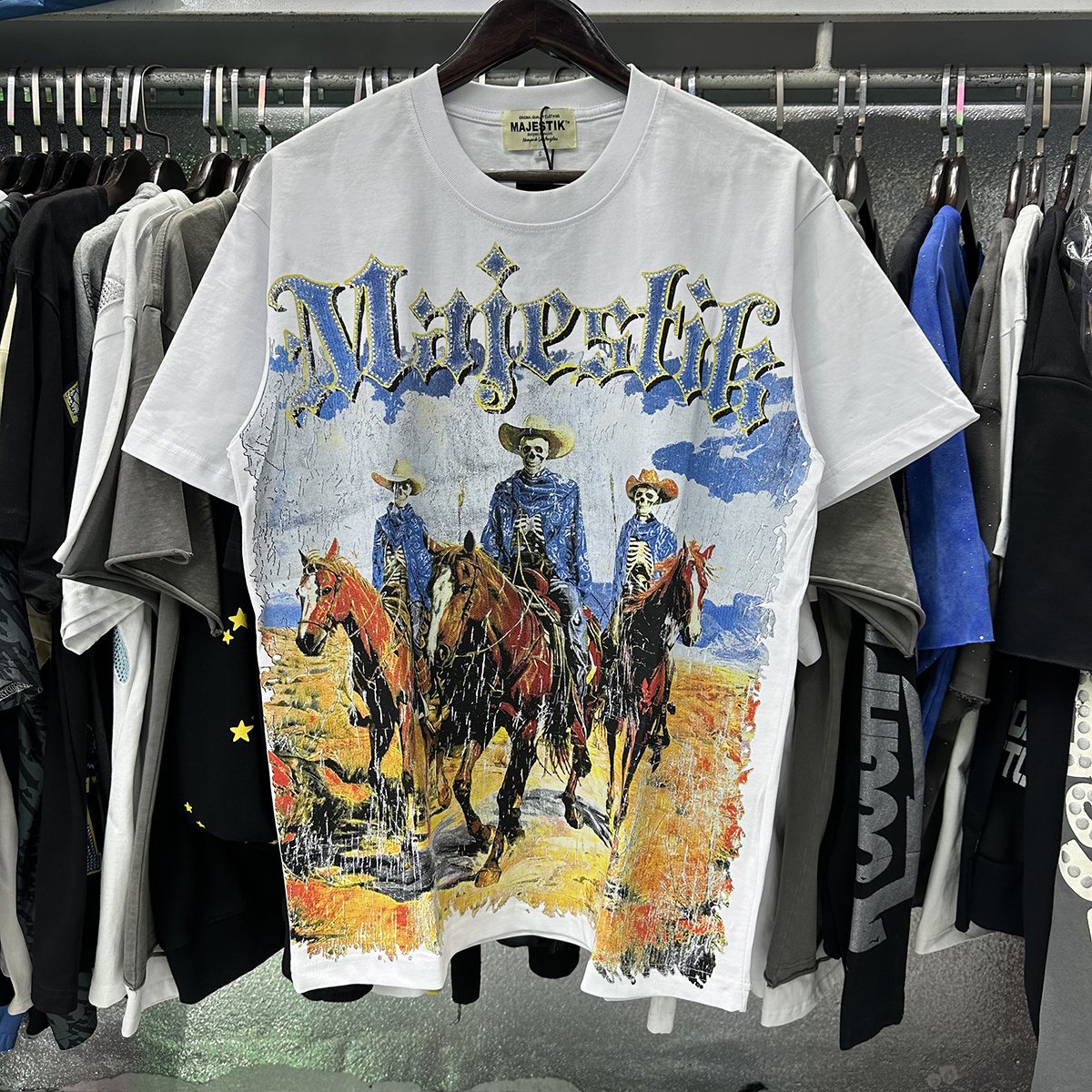 MAJESTIK Western Horse Skeleton Graphic T-Shirt ¡ª context