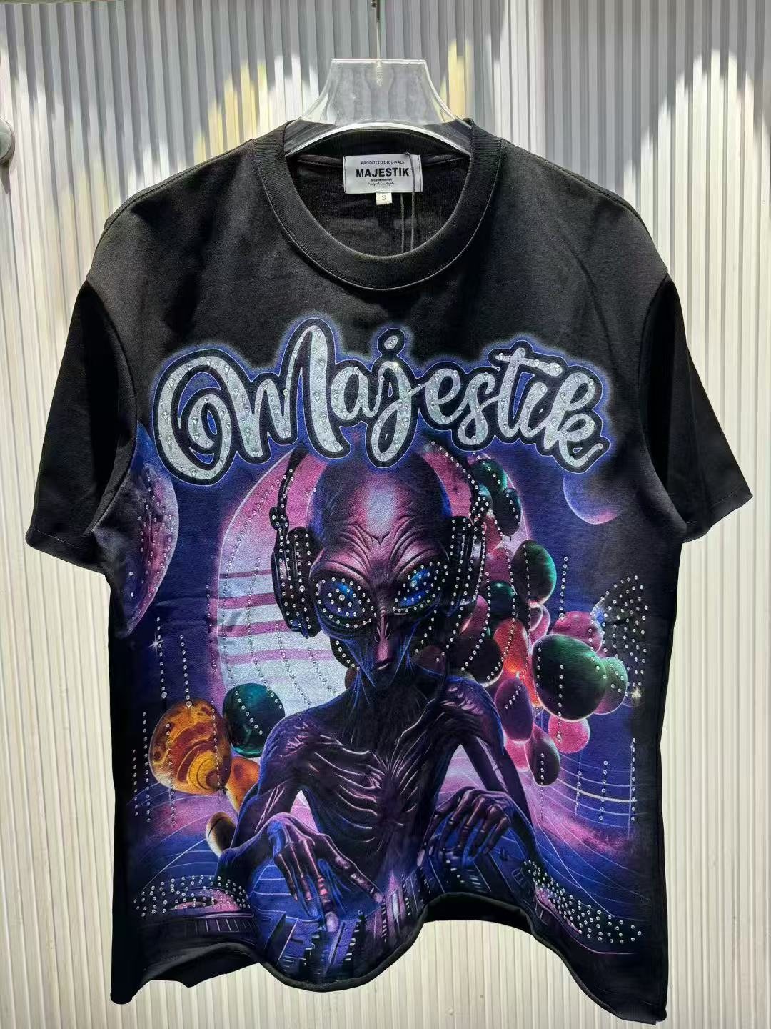 MAJESTIK Alien Rhinestone Graphic T-Shirt ¡ª context