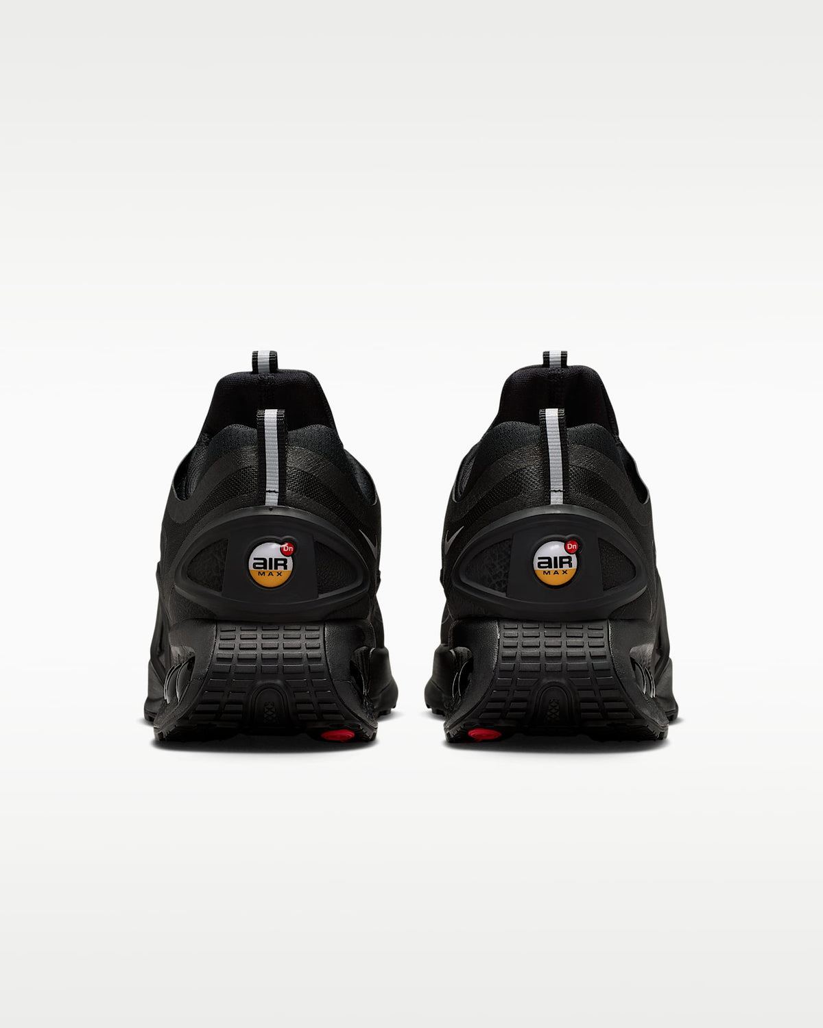 Nike Air Max DN Roam ¨C Black Mesh Athletic Sneakers