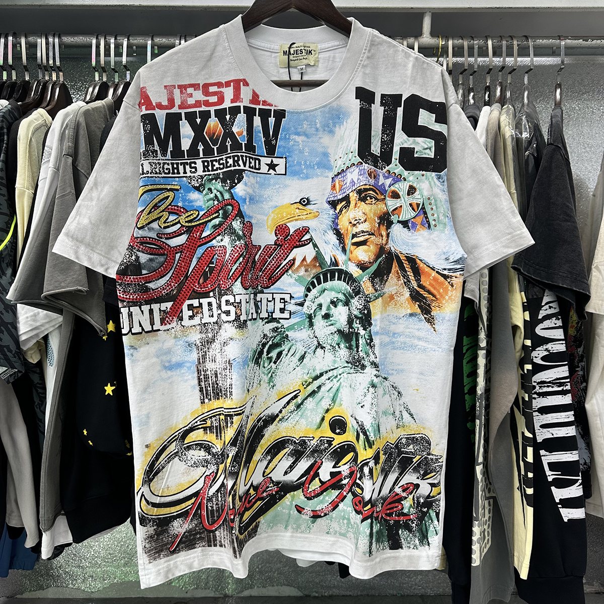 MAJESTIK Liberty Statue Rhinestone Graphic T-Shirt ¡ª context