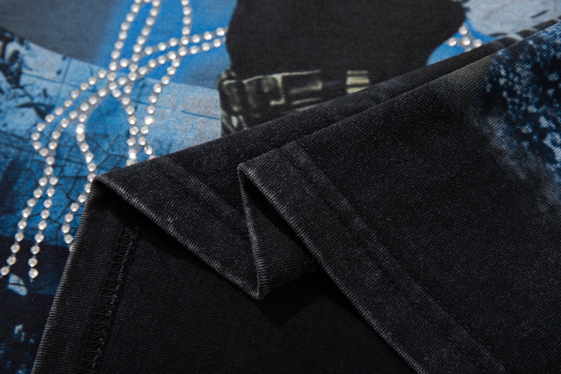 MAJESTIK Blue Football Graphic T-Shirt ¡ª detail