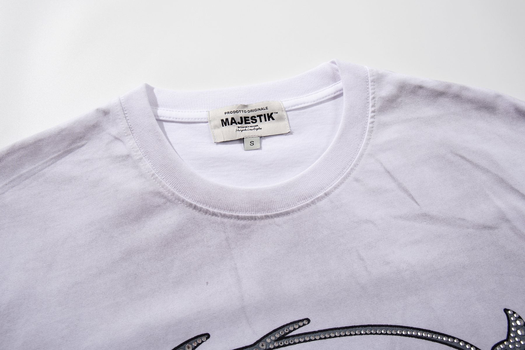 MAJESTIK Tour-Style Back Print T-Shirt ¡ª neck_label