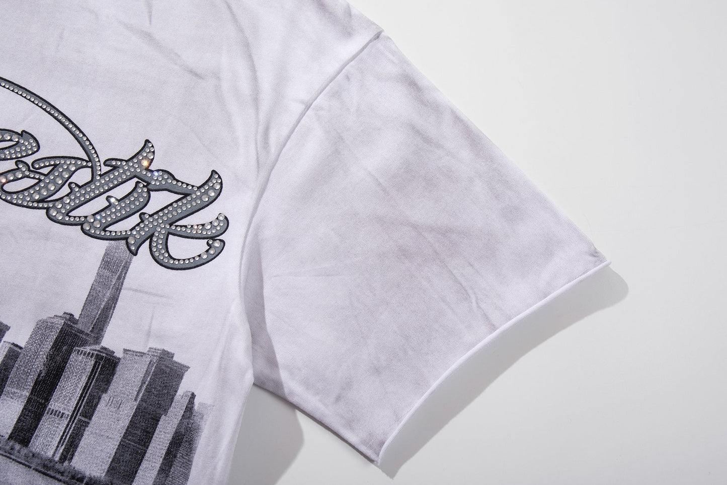 MAJESTIK Tour-Style Back Print T-Shirt ¡ª detail