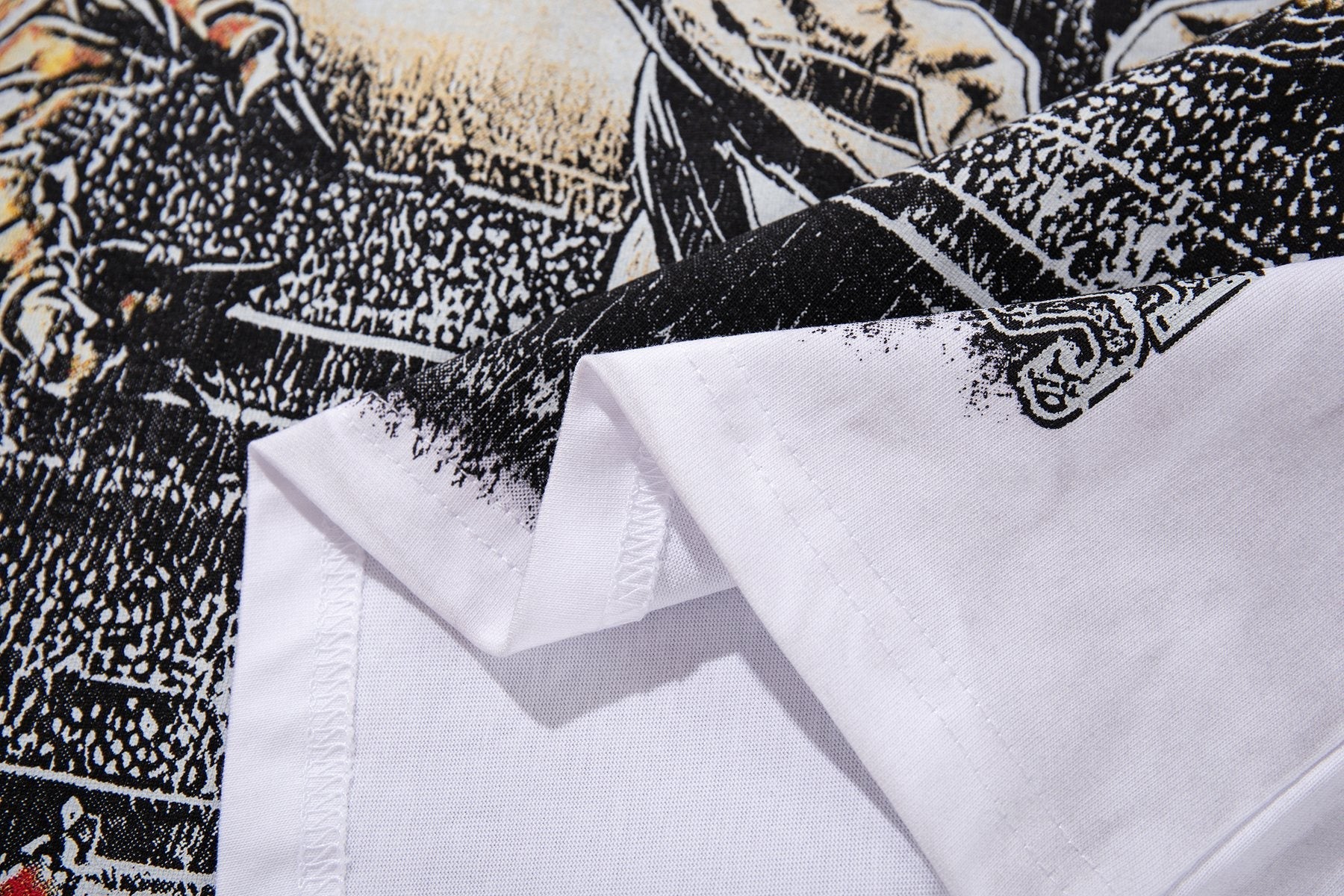 MAJESTIK Eagle Football Graphic Short-Sleeve T-Shirt - White ¡ª detail