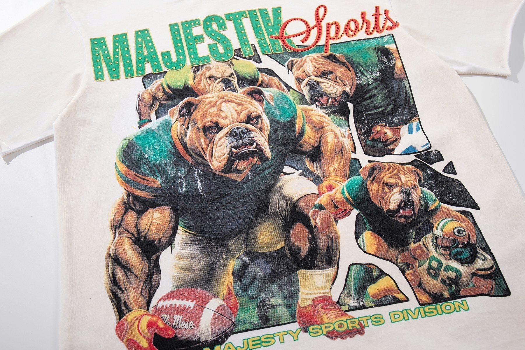 MAJESTIK Bulldog Football Graphic Short-Sleeve T-Shirt - White ¡ª detail