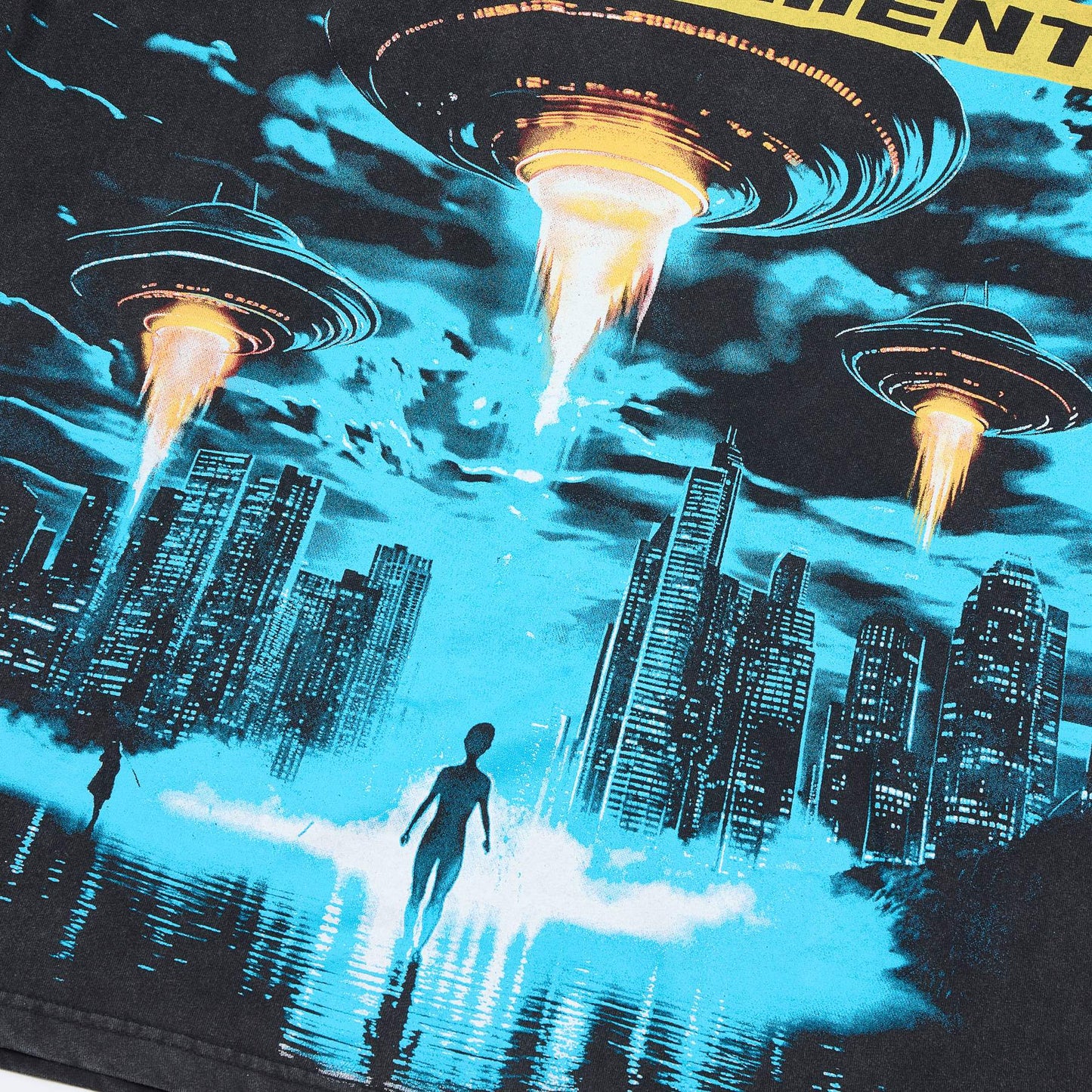 MAJESTIK UFO City Graphic Short-Sleeve T-Shirt ¡ª detail
