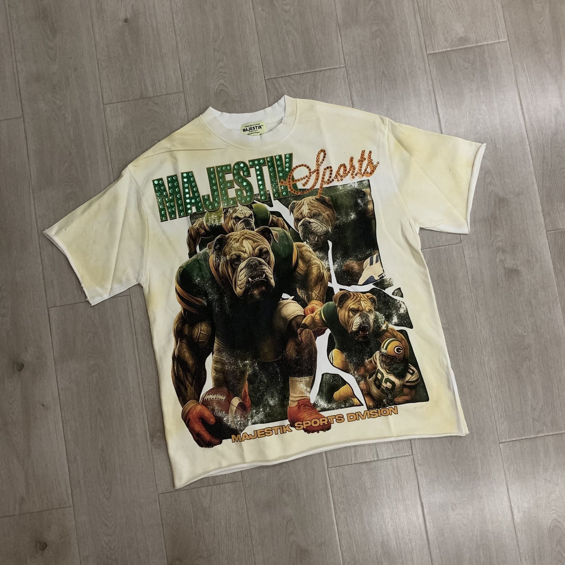MAJESTIK Bulldog Graphic Short-Sleeve T-Shirt ¡ª front