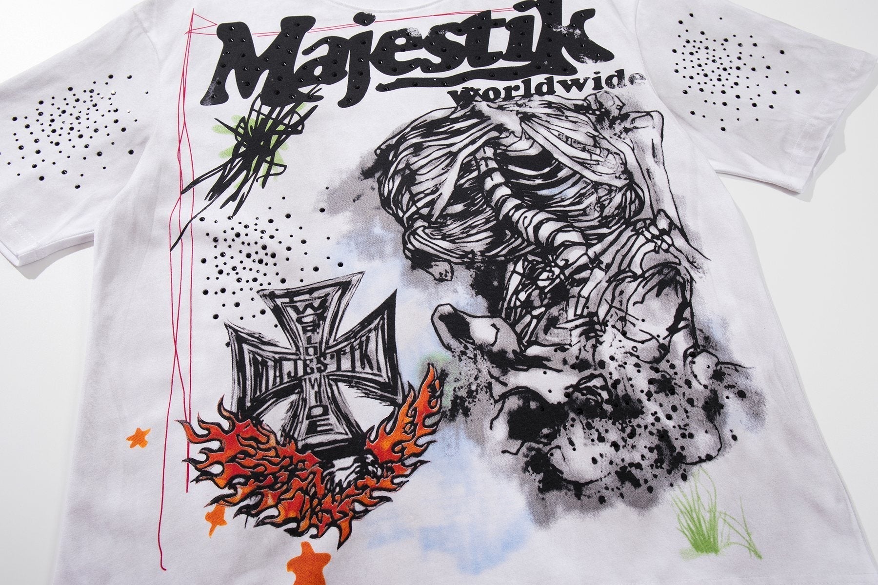 MAJESTIK Distressed Stone-Inlay Graphic T-Shirt ¡ª detail