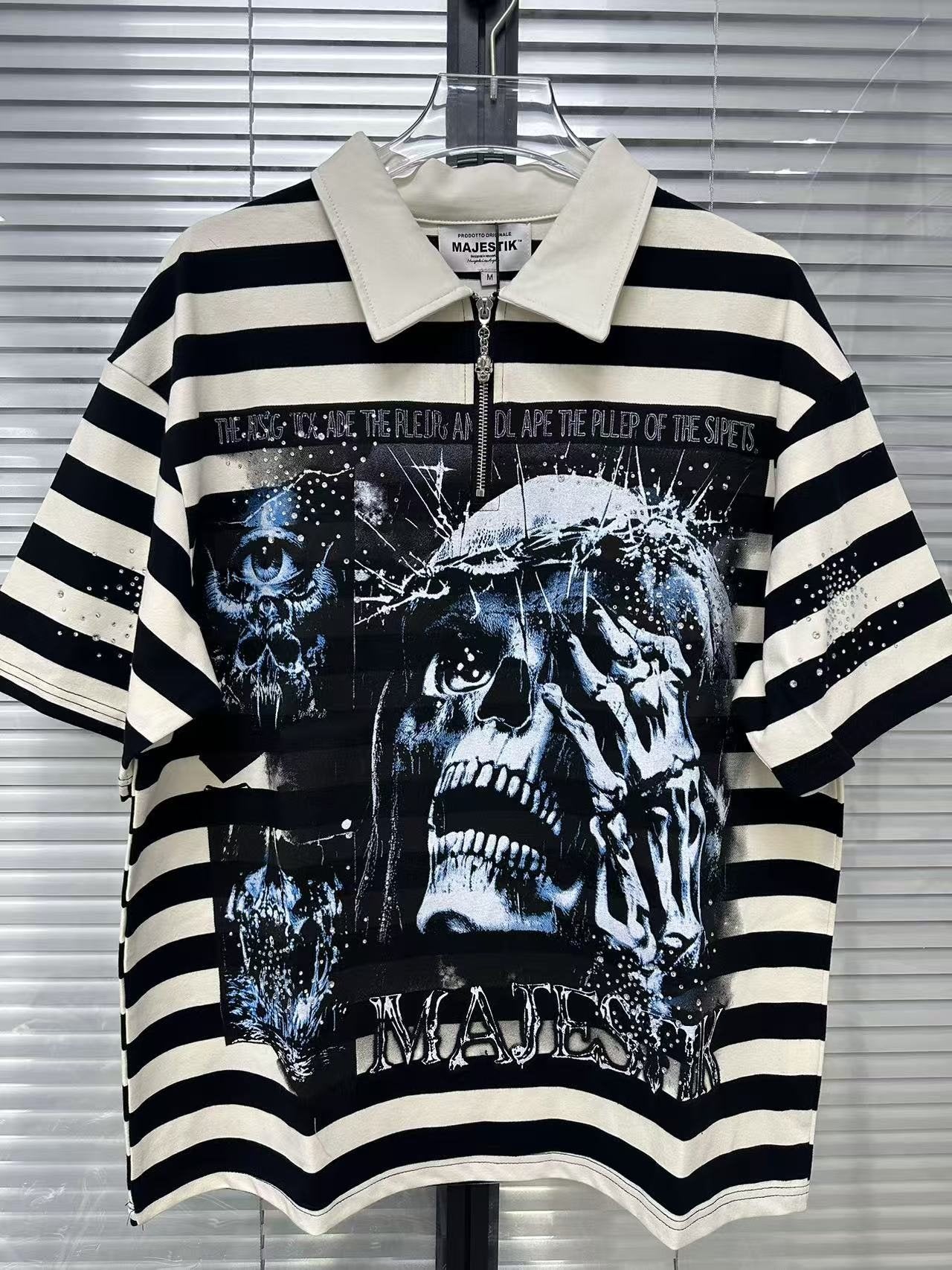 MAJESTIK Skull Graphic Striped Zip-Collar T-Shirt ¡ª context