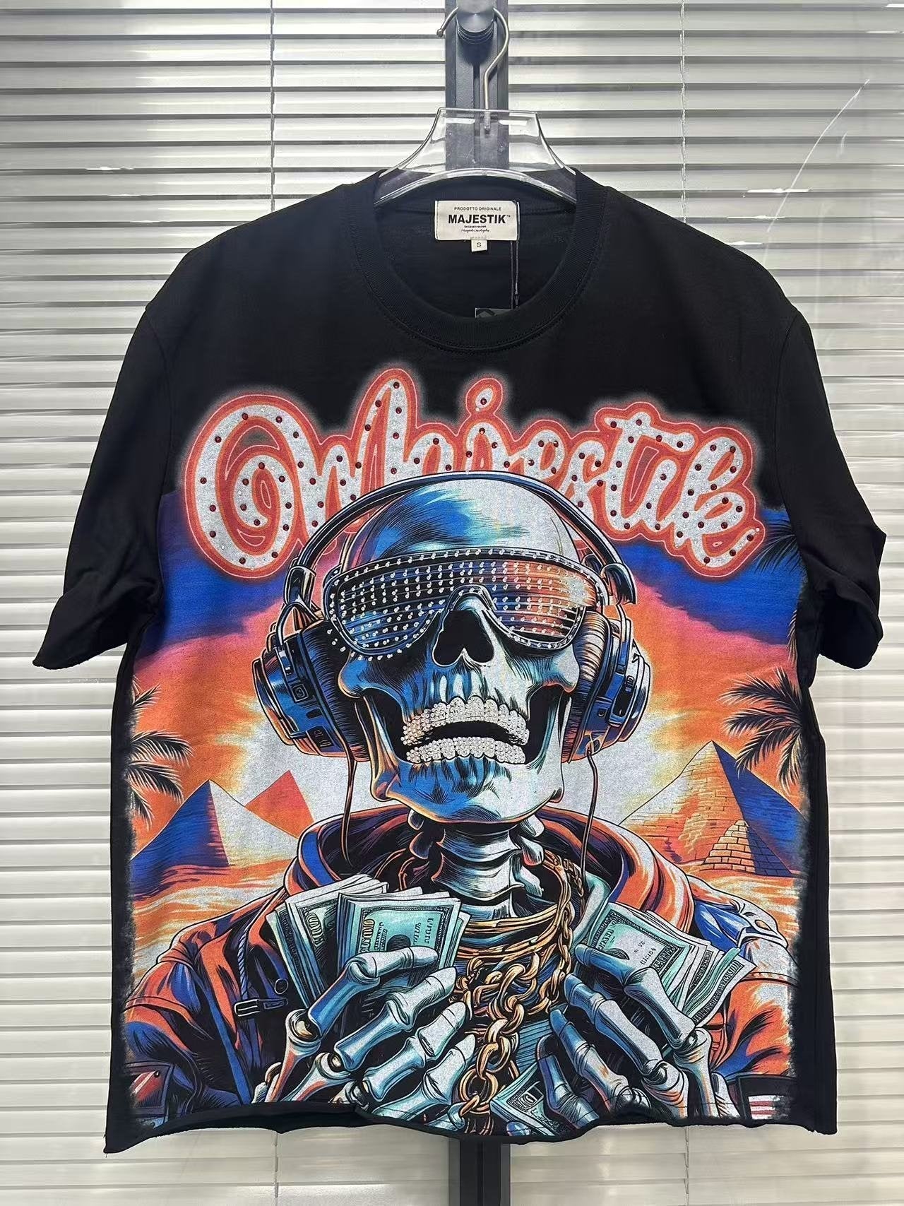 MAJESTIK Skull Graphic Short-Sleeve T-Shirt ¡ª context