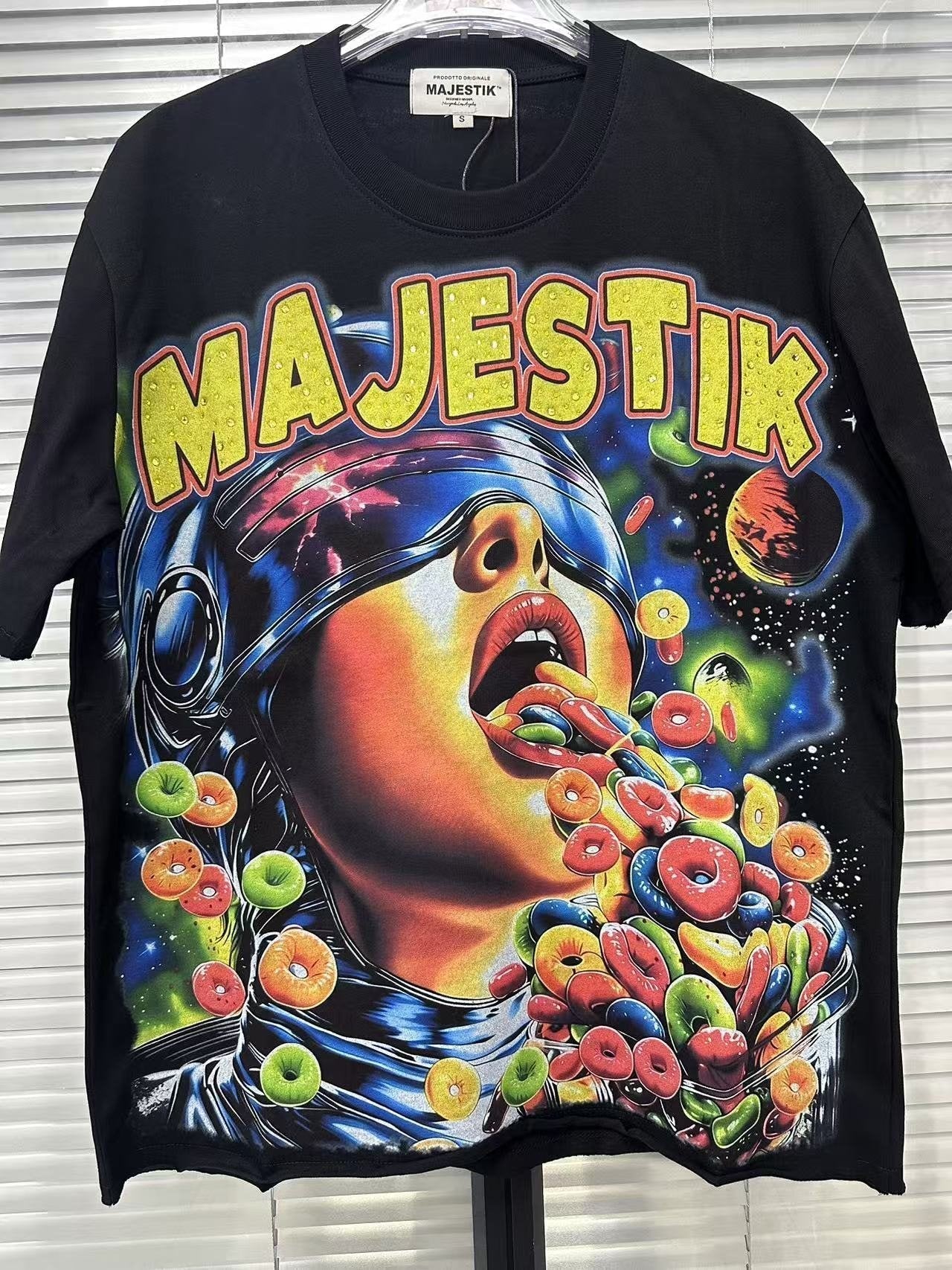MAJESTIK Script Back Graphic T-Shirt ¡ª context