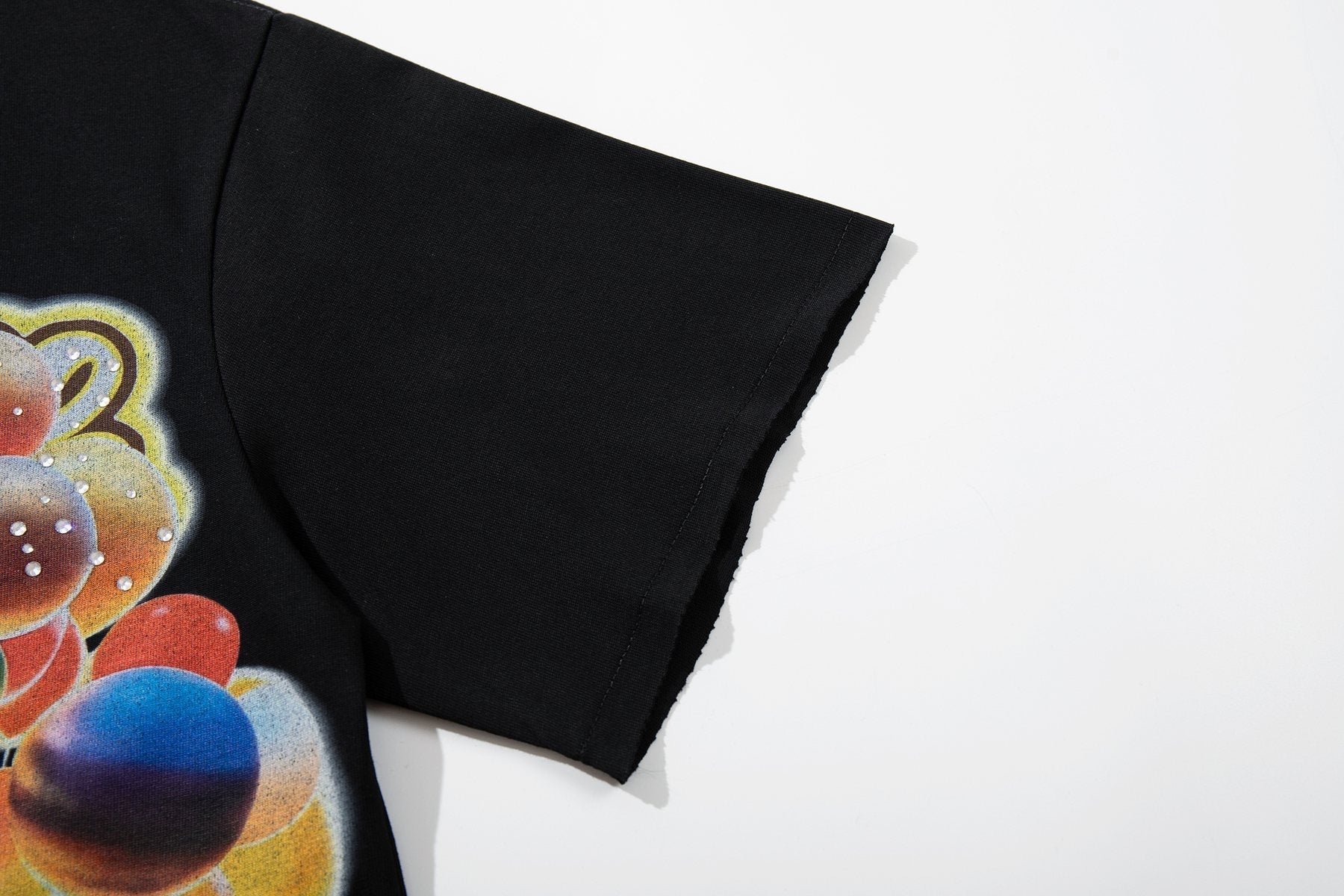 MAJESTIK Color Artwork Graphic T-Shirt ¡ª detail