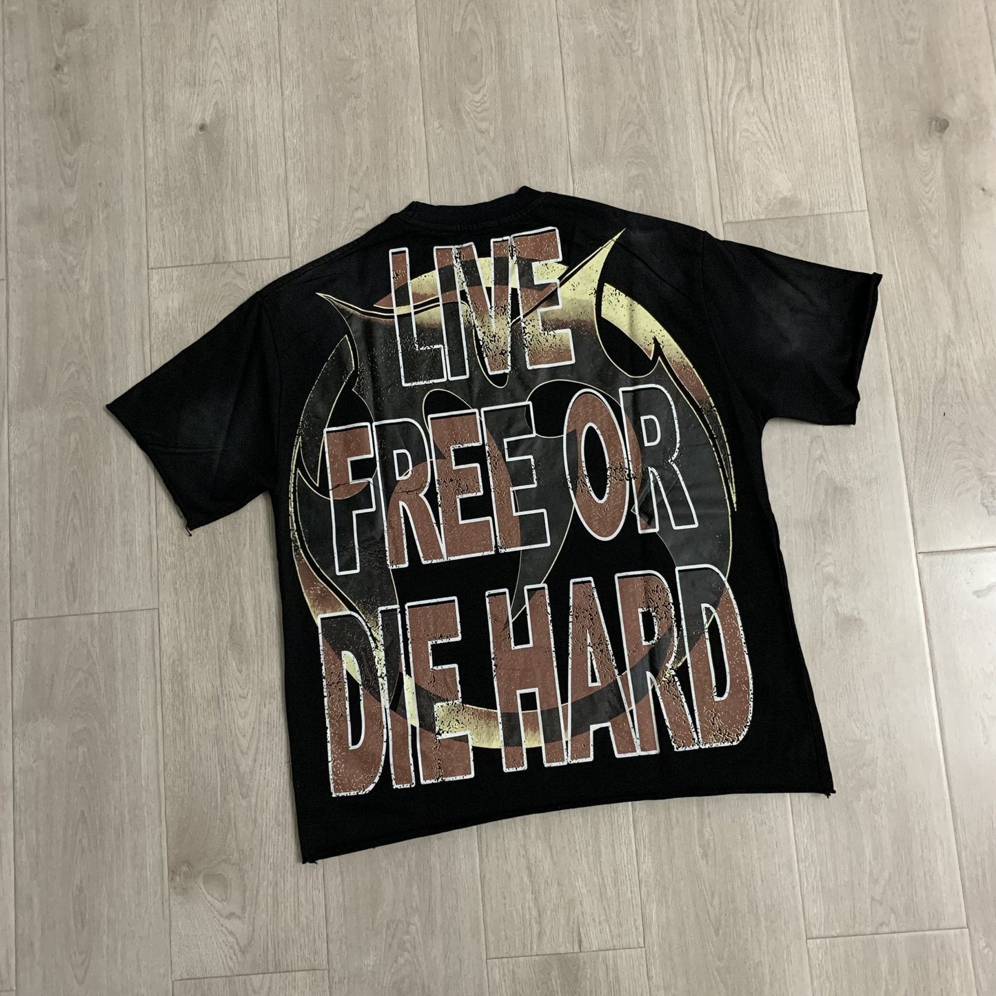 MAJESTIK Live Free Horse Graphic Short-Sleeve T-Shirt ¡ª back