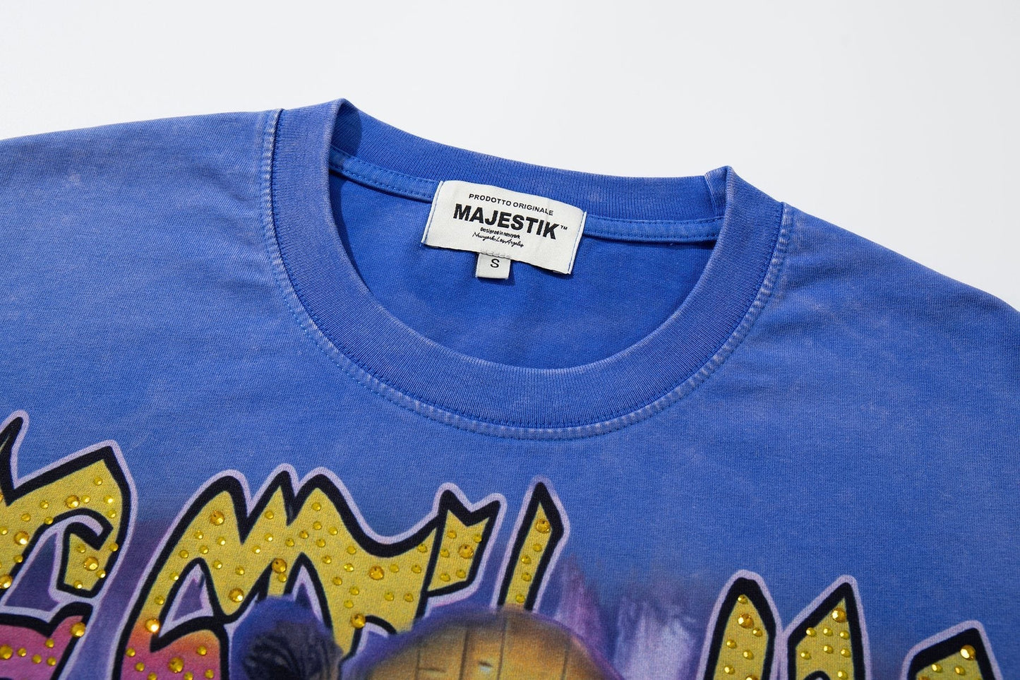 MAJESTIK Football Graphic T-Shirt ¡ª neck_label