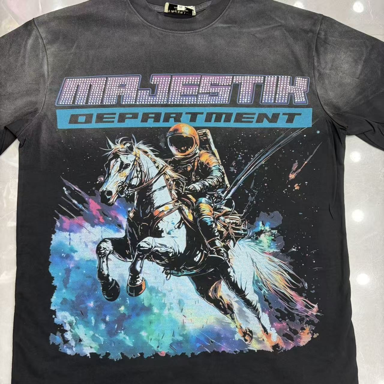 MAJESTIK Astronaut Horse Graphic T-Shirt ¡ª detail