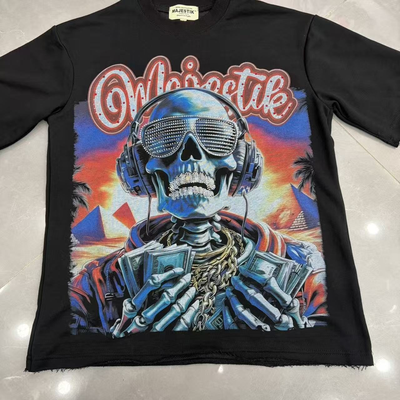 MAJESTIK Skull Headphones Graphic T-Shirt ¡ª front