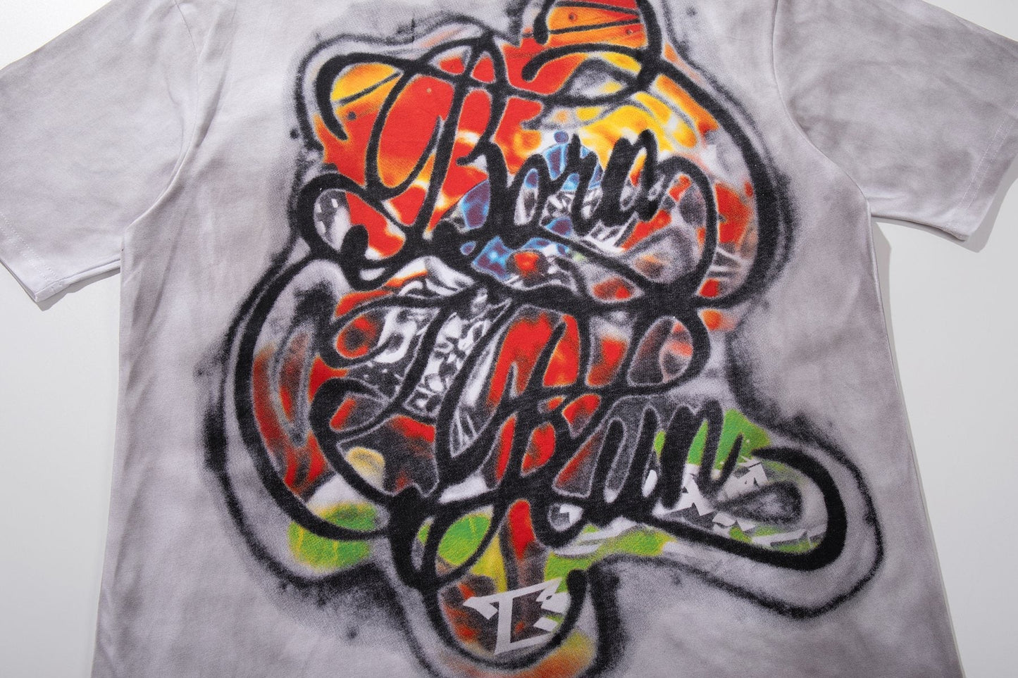 MAJESTIK Horse Racing Graffiti Graphic T-Shirt ¡ª detail