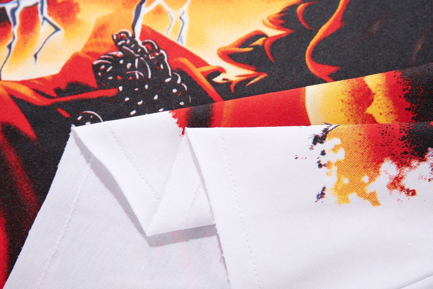 MAJESTIK Skull & Flame Graphic T-Shirt ¡ª detail