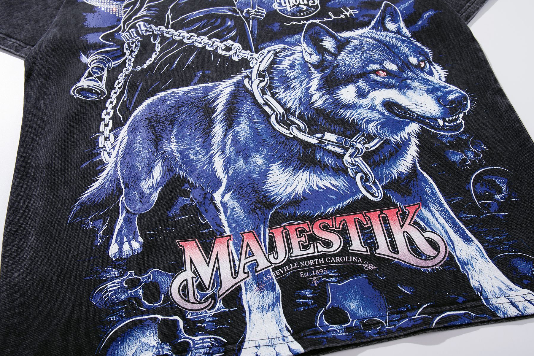 MAJESTIK Wolf Reaper Graphic T-Shirt ¡ª detail