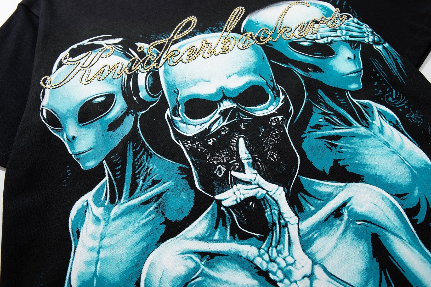 MAJESTIK Alien Skull Wing Graphic T-Shirt ¡ª detail