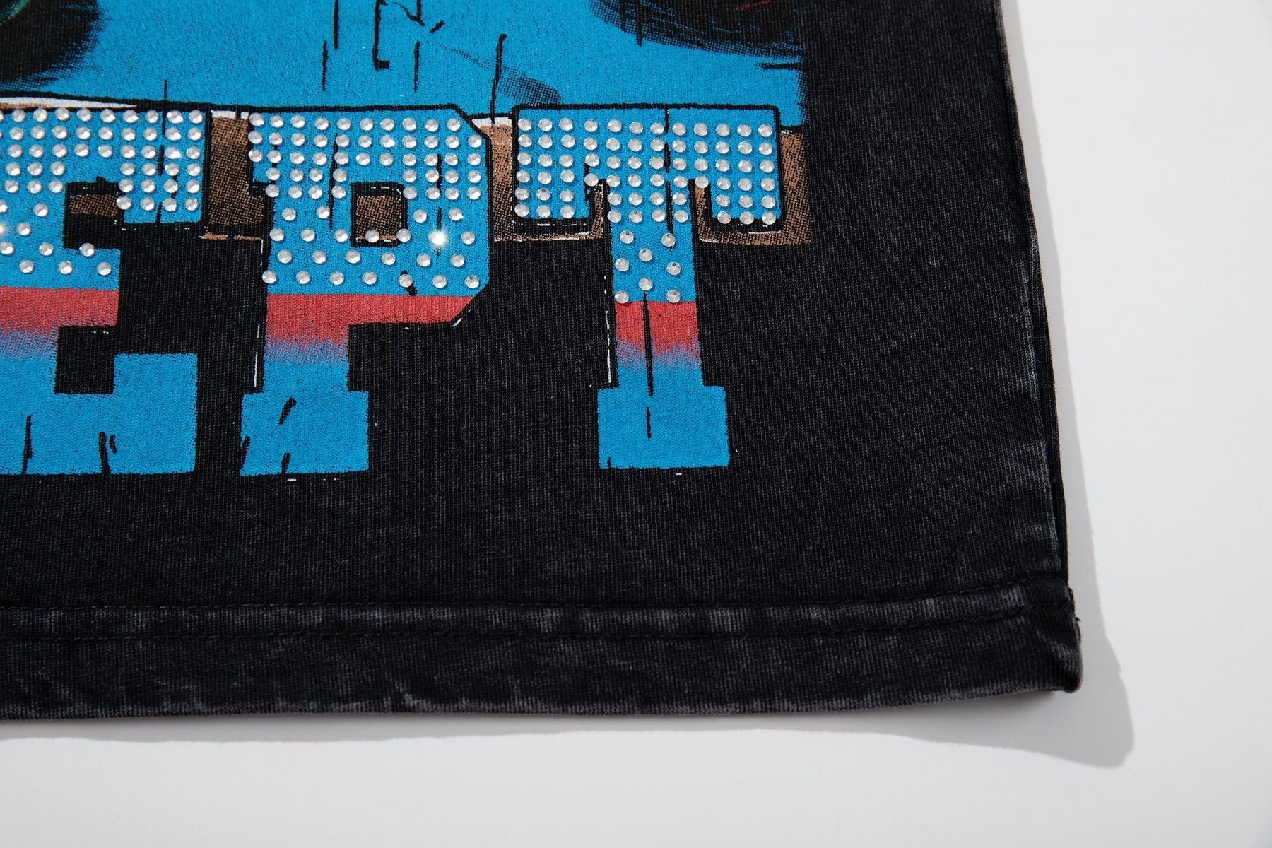 MAJESTIK Bulldog Billiards Graphic T-Shirt ¡ª detail